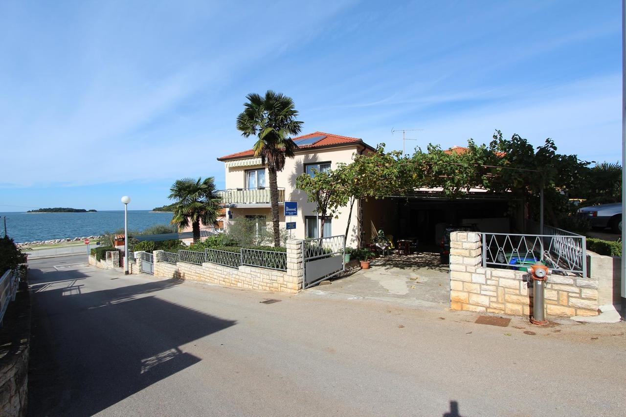Rooms And Apartments Bella Vista Rovinj Exterior photo