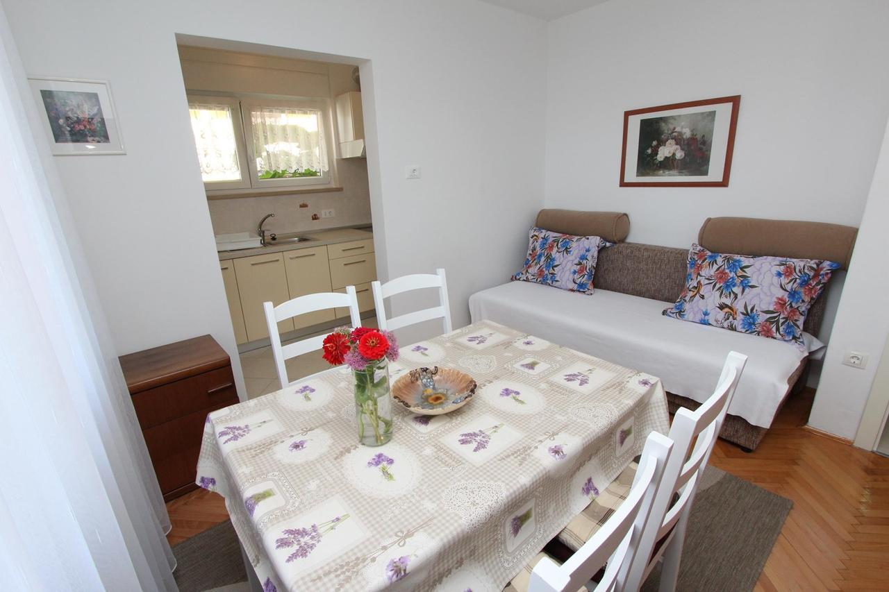 Rooms And Apartments Bella Vista Rovinj Exterior photo
