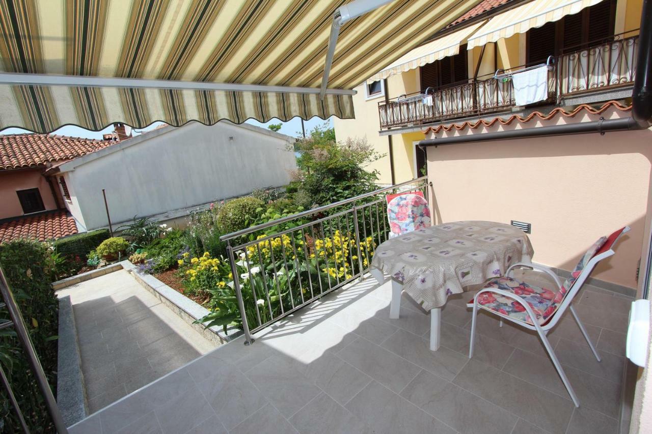 Rooms And Apartments Bella Vista Rovinj Exterior photo